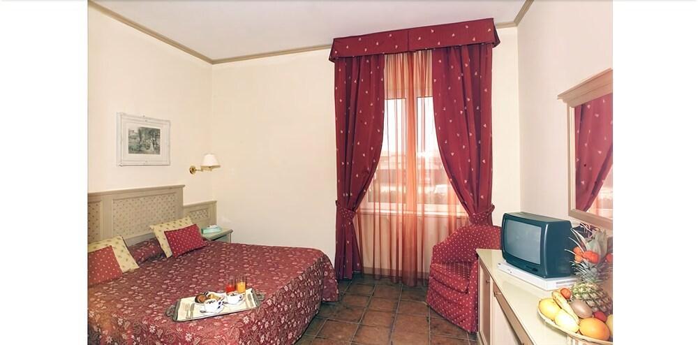 Hotel Quadrifoglio By Mancini Рим Экстерьер фото