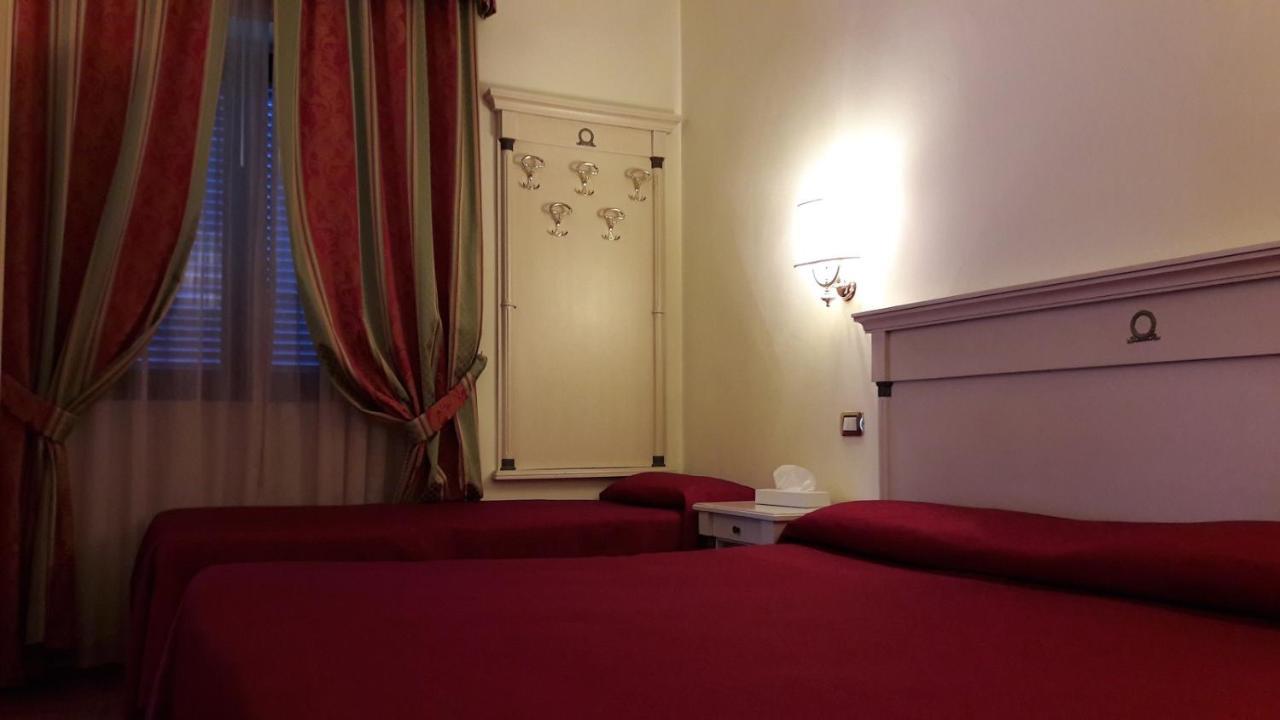 Hotel Quadrifoglio By Mancini Рим Экстерьер фото